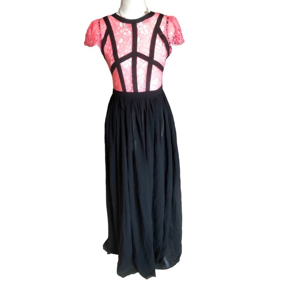 Elliat Nasty Gal Maxi Dress  NWOT - Picture 1 of 10